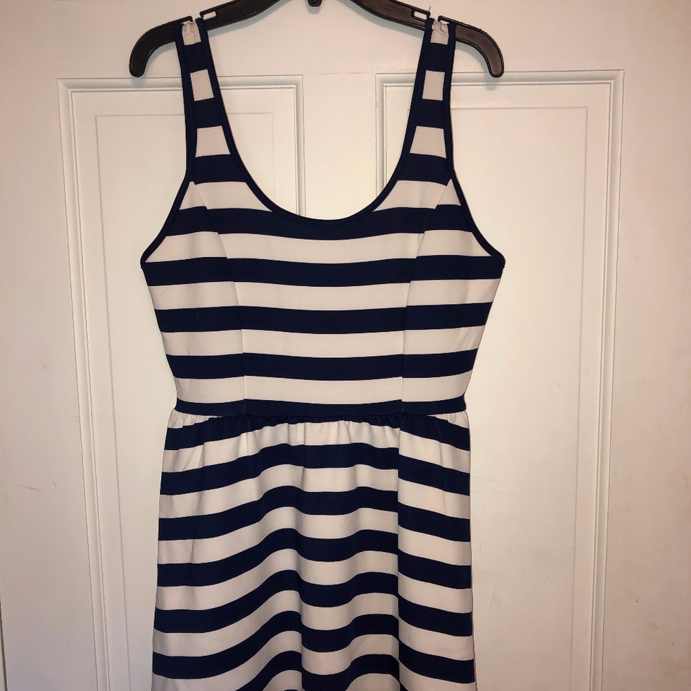 Forever 21 Sleeveless Dress